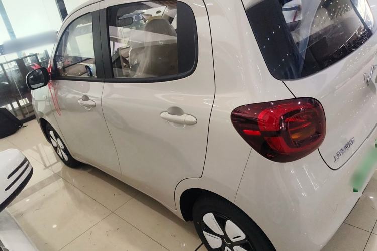 Used Wuling Hongguang MINIEV 2025 Four-Door Version Advanced Edition
