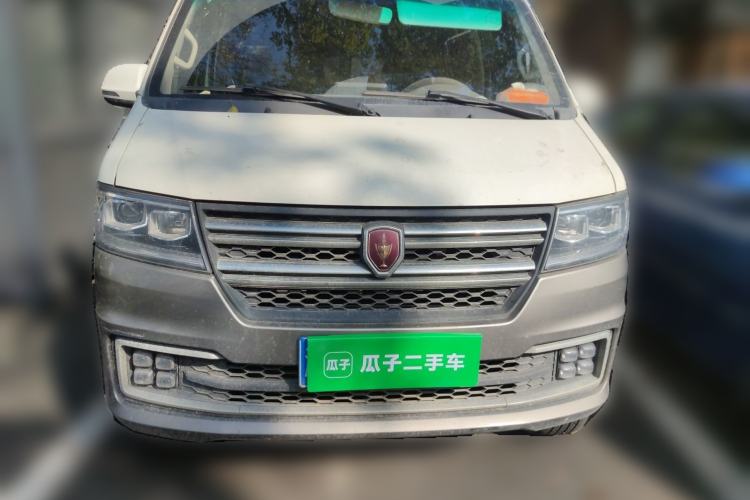 Used Jinbei New Hiace S 2023 1.5L Wealth Edition Passenger Van 5/6/7-Seater Central Air Conditioning Version SWC15M
