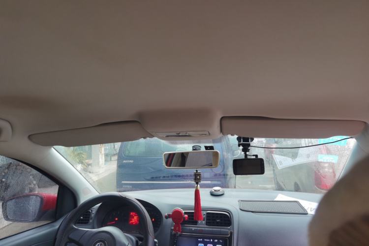 Used Volkswagen Polo 2013 1.4L Manual Fashion Edition