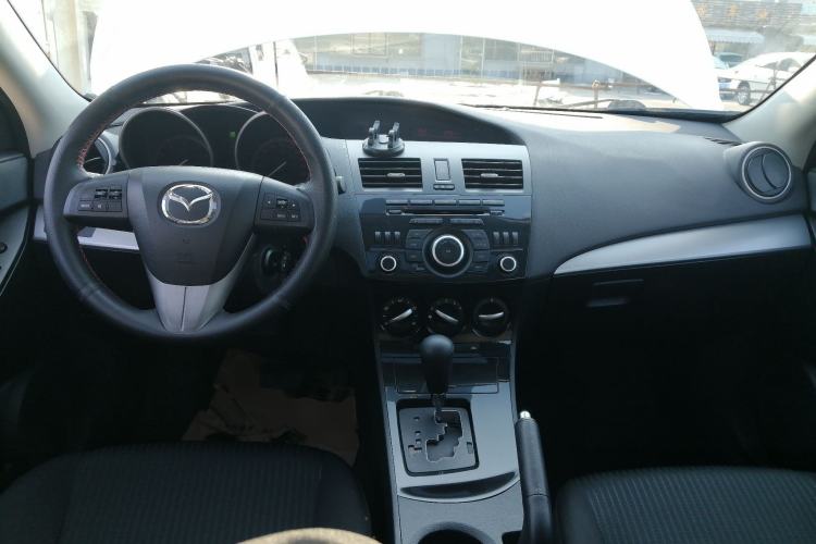 Used Mazda Mazda 3 2015 Sedan 2.0L Automatic Sport Model