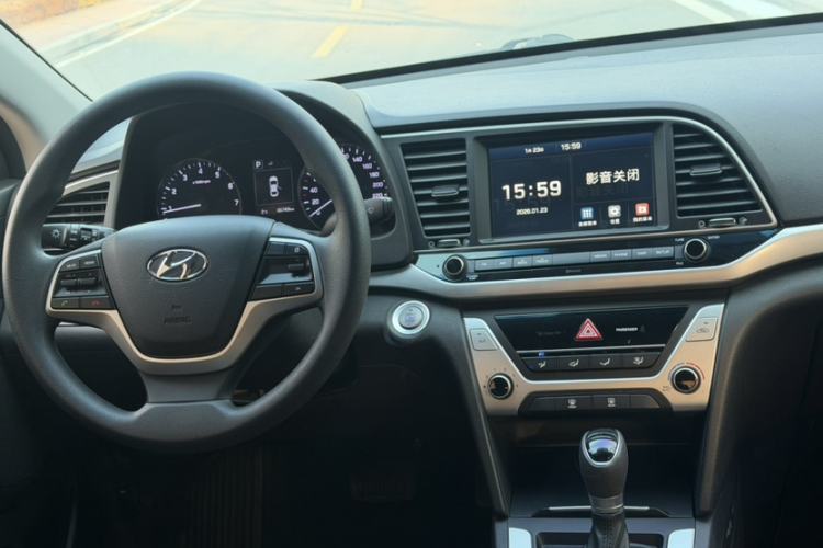 Used Hyundai Elantra 2018 1.6L Automatic 15th Anniversary Special Edition
