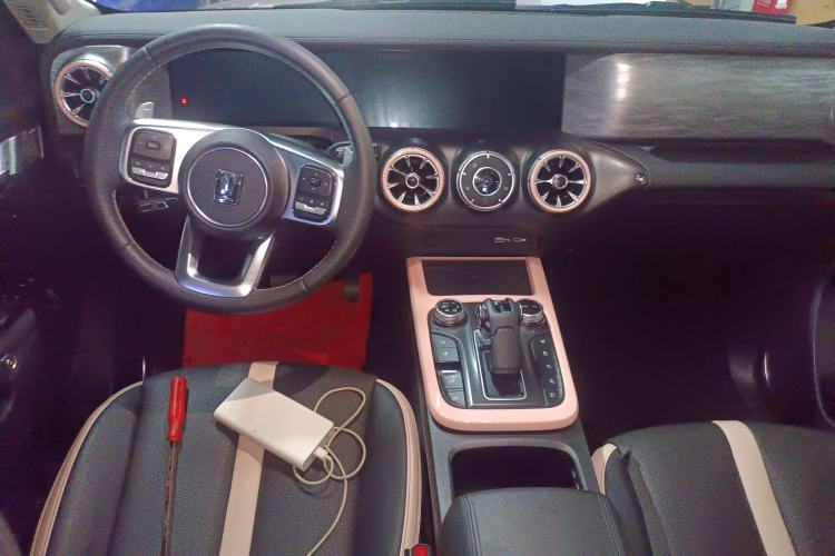 Used Tank 300 2021 City Edition 2.0T—Truly Stylish
