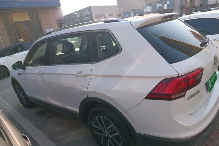 Used Volkswagen Tiguan L 2017 330TSI Automatic Two-Wheel Drive Luxury Edition
