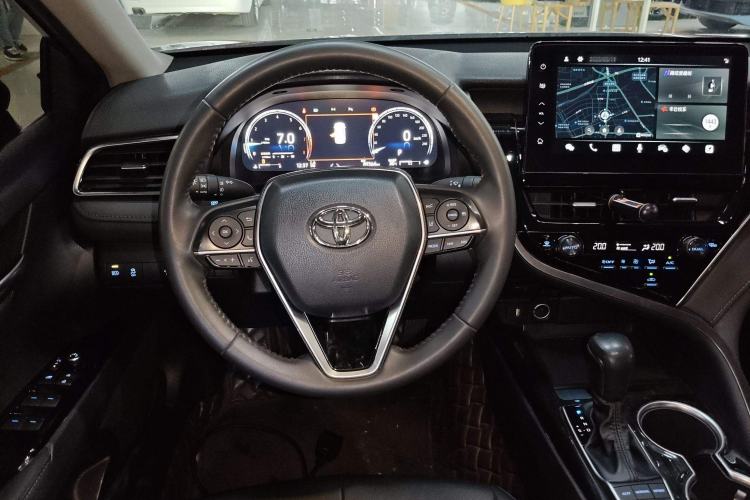 Used Toyota Camry 2021 2.5G Luxury Edition

