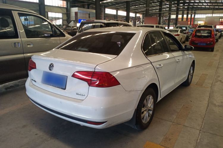 Used Volkswagen Bora 2016 1.6L Automatic Fashion Model
