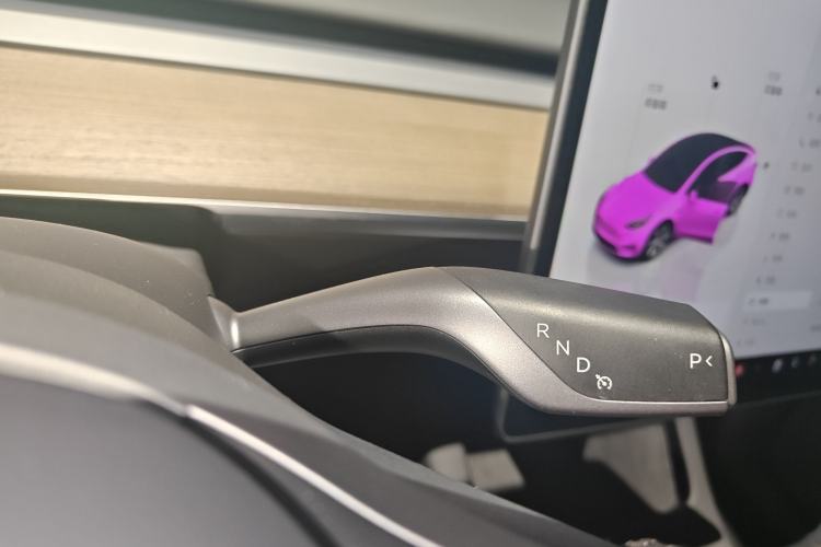 Used Tesla Model Y 2022 Rear-Wheel-Drive Version
