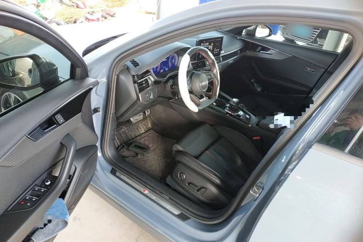 Used Audi A4L 2022 40 TFSI quattro RS Performance Package
