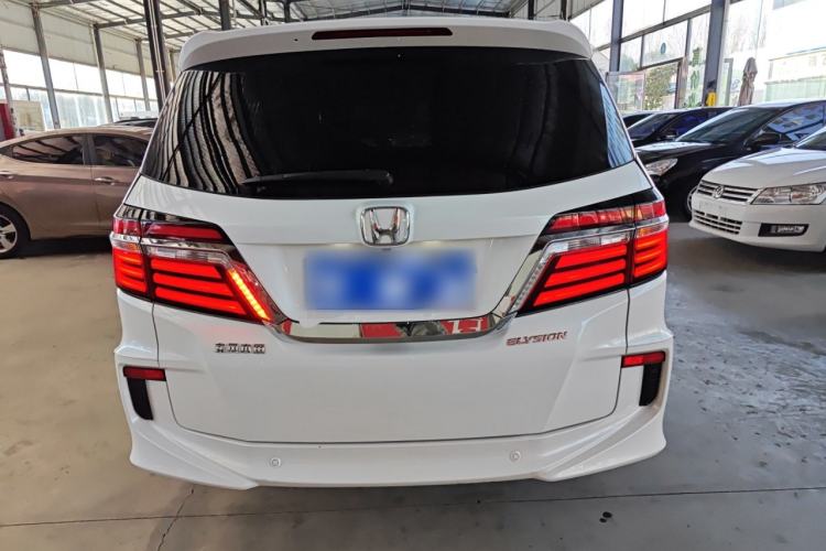 Used Honda Elysion 2016 2.4L Luxury Edition
