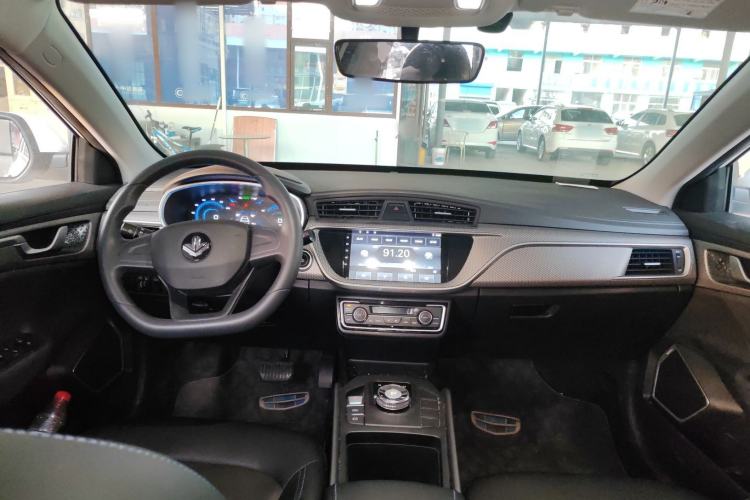 Used Livan Maple 60s 2024 Happiness Customized Full Vehicle—Taxi-Dedicated Version
