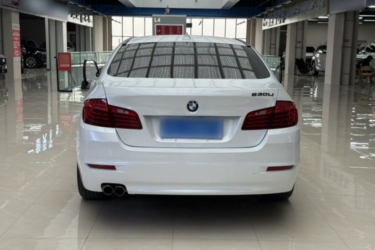 Used BMW 5 Series 2014 525Li Leading Model
