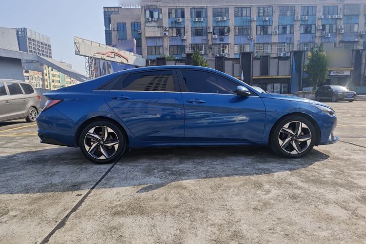 Used Hyundai Elantra 2022 1.5L CVT LUX Prestige Edition