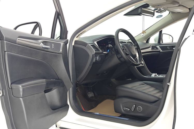 Used Ford Mondeo 2017 EcoBoost 180 Stylish Model
