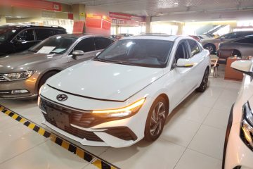 Used Hyundai Elantra 2023 1.5L CVT LUX Prestige Edition