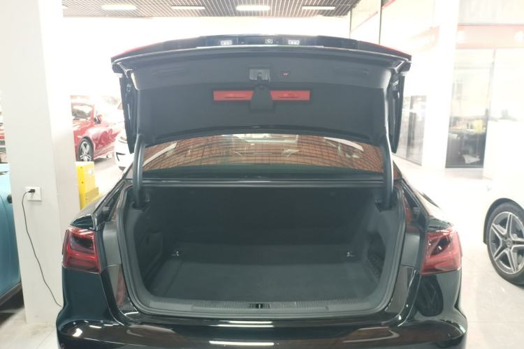 Used Audi A6L 2018 30th Anniversary Edition 45 TFSI quattro Sport model
