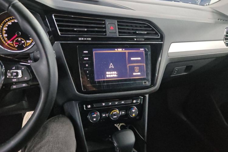 Used Volkswagen Tiguan L 2019 Updated Version 330TSI Automatic Two-Wheel Drive Panoramic Comfort Edition China VI Standard
