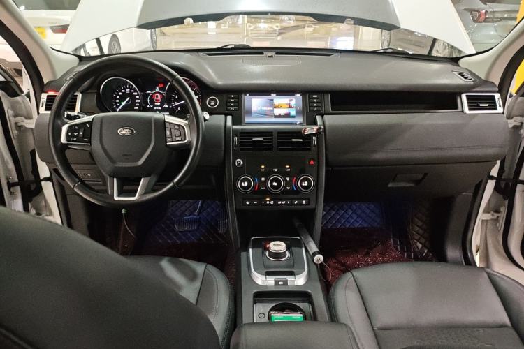Used Land Rover Discovery Sport 2019 240 PS PURE Edition China VI Standard
