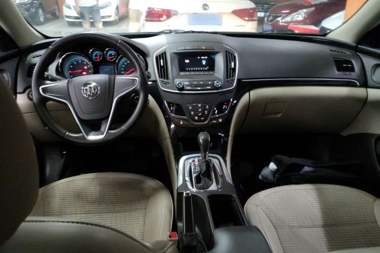 Used Buick Regal 2015 2.0L Leading Fashion Edition
