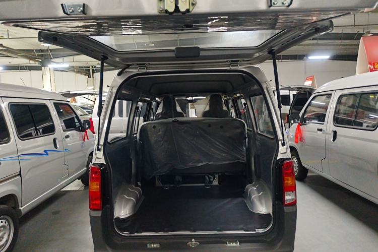 Used Wuling Zhiguang 2023 1.5L Practical Version 5/7 Seats