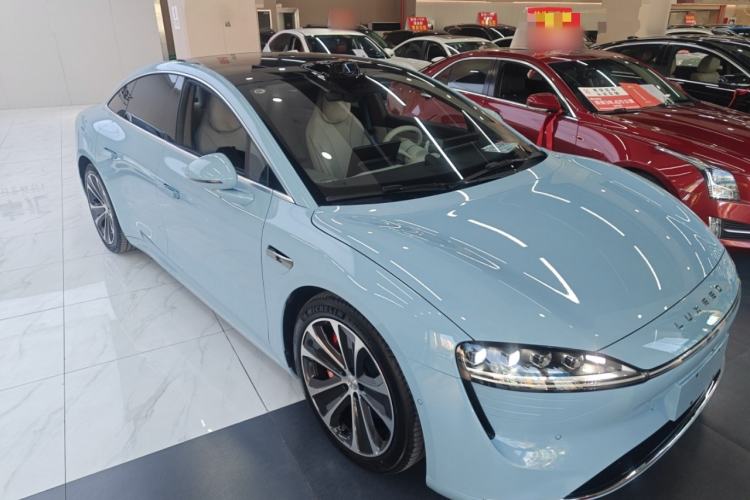 Used Hima Luxeed S7 2025 785 km Ultra