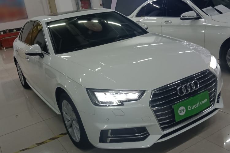 Used Audi A4L 2019 40 TFSI Ambition China VI
