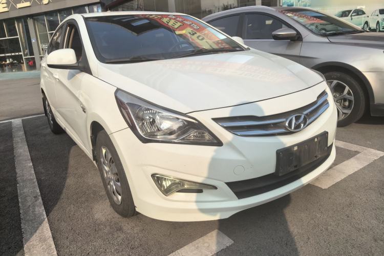 Used Hyundai Verna 2014 1.4L Manual Smart GLS Trim
