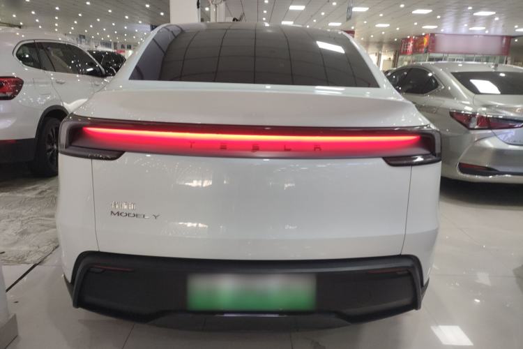 Used Tesla Model Y 2025 Rear-Wheel Drive First Edition