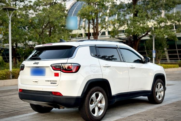 Used  Compass 2017 200T Automatic Family Edition
