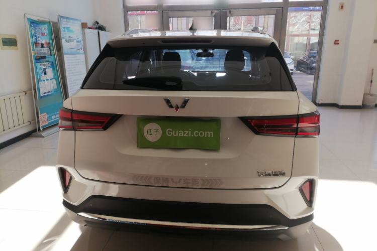 Used Wuling Alvez 2022 1.5L Manual Comfort Version
