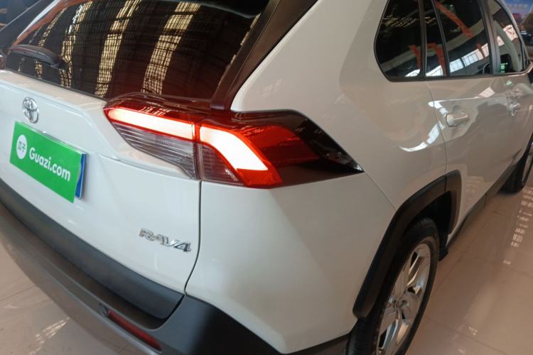 Used Toyota RAV4 2020 2.0L CVT Two-Wheel Drive Fashion Edition
