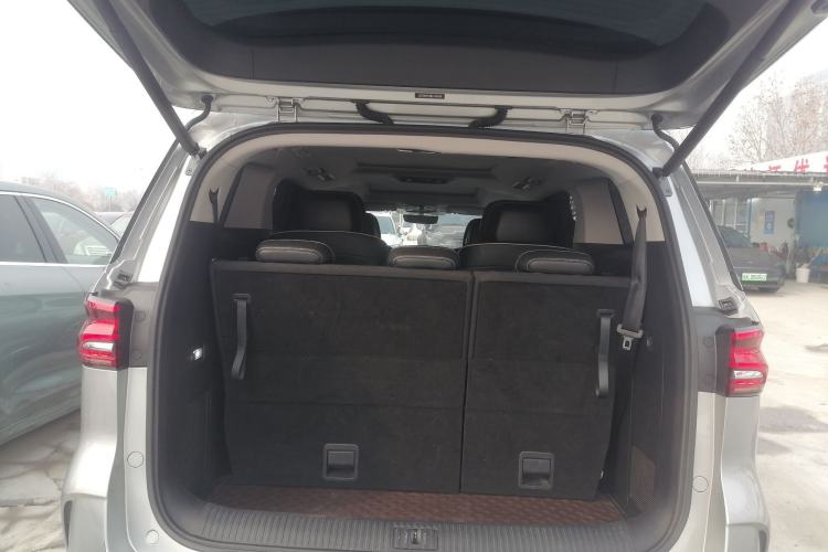 Used Roewe iMAX8 2022 400TGI Flagship Edition
