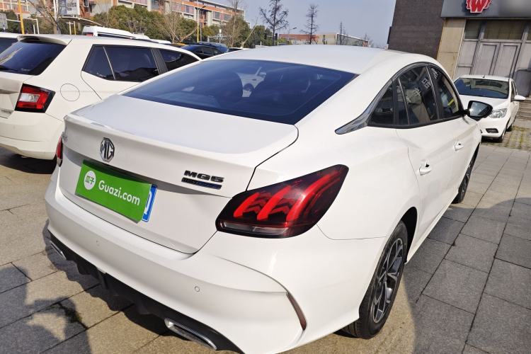 Used MG 5 2021 Revised Version 180 DVVT CVT Youth Luxury Edition
