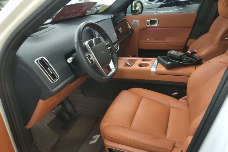 Used Li Auto L7 2023 Air model
