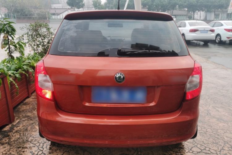 Used Skoda Fabia 2012 1.4L Automatic Crystal Edition
