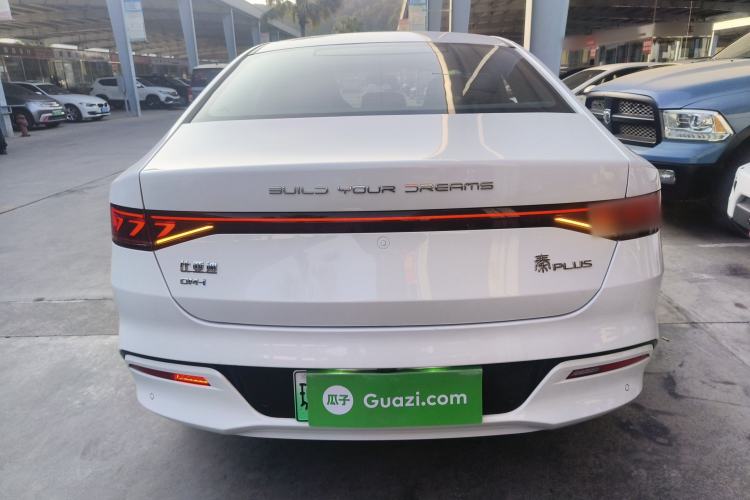 Used BYD Qin PLUS 2024 HONOR Edition DM-i 55KM Leading Model
