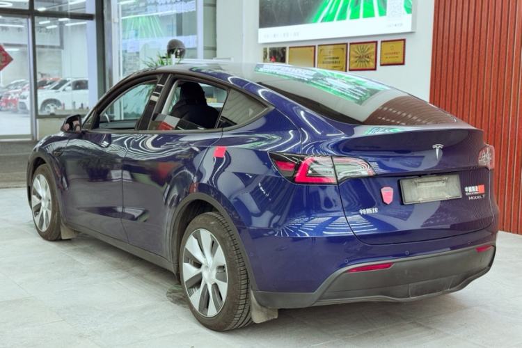 Used Tesla Model Y 2021 Long-Range All-Wheel-Drive Version