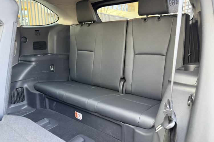 Used Toyota Highlander 2022 Dual-Engine 2.5L Four-Wheel Drive Prestige Version 7 Seats