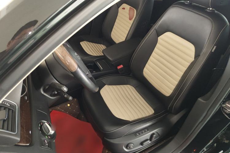 Used Volkswagen Magotan 2012 3.0 FSI Flagship Edition
