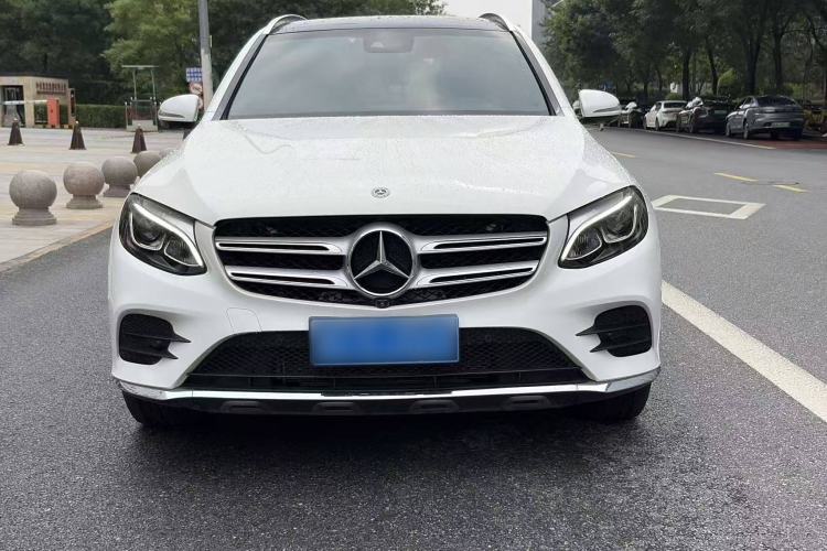 Used Mercedes-Benz GLC 2017 GLC 260 4MATIC Luxury Model

