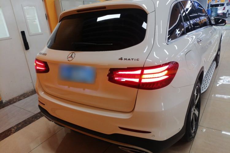 Used Mercedes-Benz GLC 2018 Facelift GLC 260 4MATIC Luxury Edition
