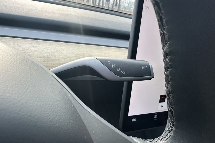 Used Tesla Model Y 2022 Rear-Wheel-Drive Version