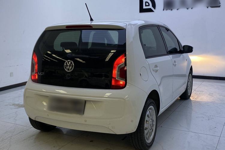 Used Volkswagen up! 2015 1.0L move up!
