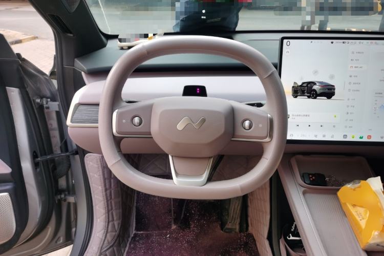 Used ONVO L60 2024 60 kWh Rear-Drive Version