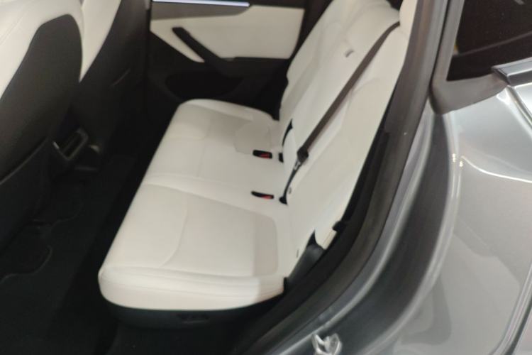 Used Tesla Model Y 2025 Rear-Wheel Drive First Edition