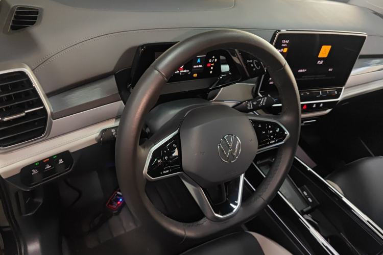 Used Volkswagen ID.6 CROZZ 2021 Long-Range PURE+ Edition