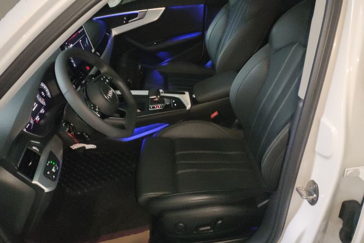 Used Audi A4L 2022 40 TFSI Luxury Dynamic Model