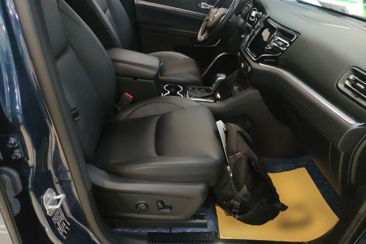 Used  Grand Commander 2022 2.0T Two-Wheel Drive Luxury Version