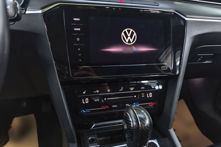 Used Volkswagen Magotan 2020 330TSI DSG Leading Model
