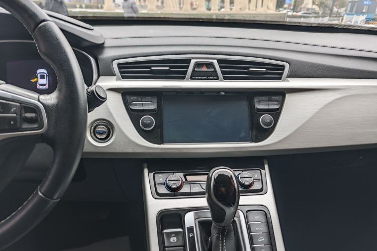 TDK.VehicleDetails.img