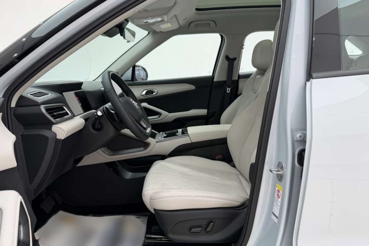 Used BYD Yuan UP 2025 Intelligent Driving Version 401 km Beyond-Range Edition
