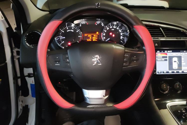 Used Peugeot 3008 2016 2.0L Automatic Classic Edition
